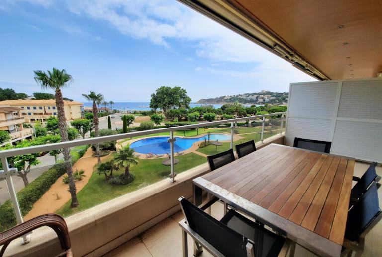 Exclusive firstline penthouse with seaview s'Agaró