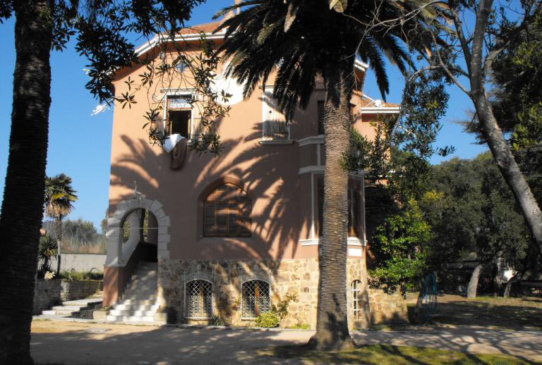 Belle demeure de 1907 proche du centre et de la plage. Sant Feliu de Guíxols