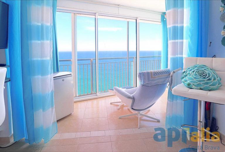 Apartment in der 1. Meereslinie mit fantastischer Aussicht!  Playa de Aro