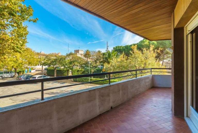 large and bright four-bedroom apartment  Palafrugell