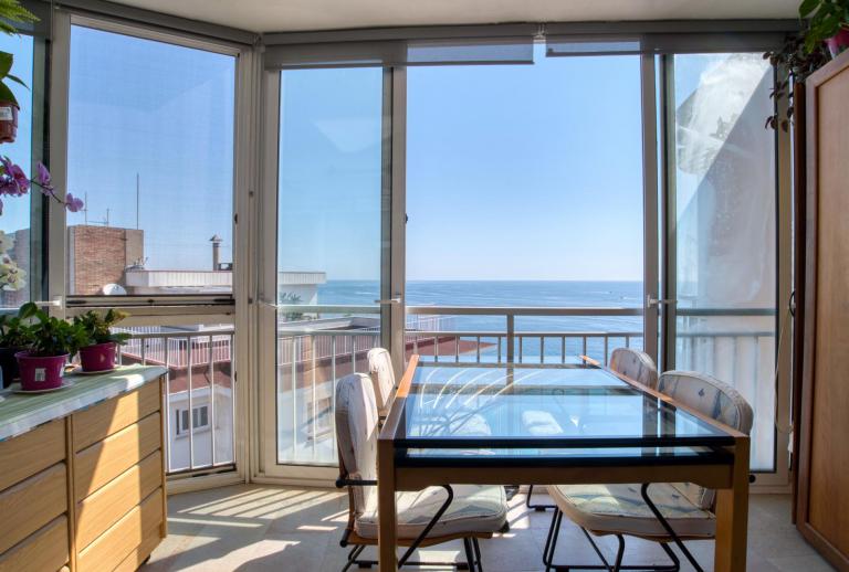 beachfront apartment in platja d'aro  Playa de Aro