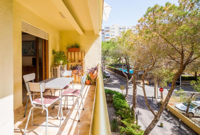 Charming two bedroom apartment a minute from the sea.  Playa de Aro