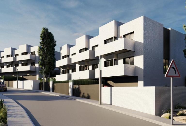 Modern villa with 211 m²  Girona