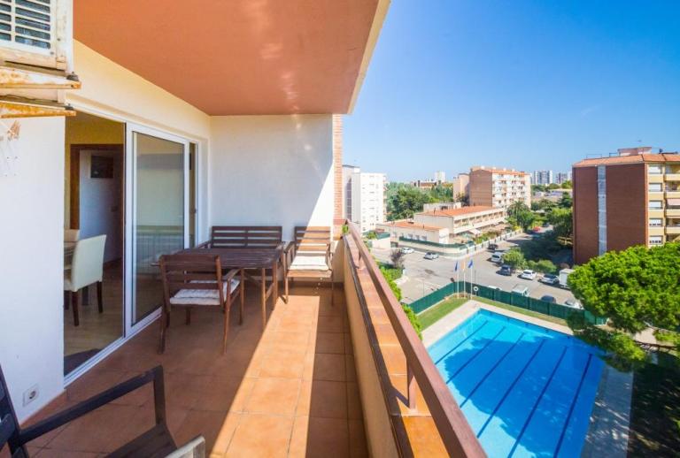 Appartement met terras en 2 slaapkamers vlakbij centrum  Playa de Aro