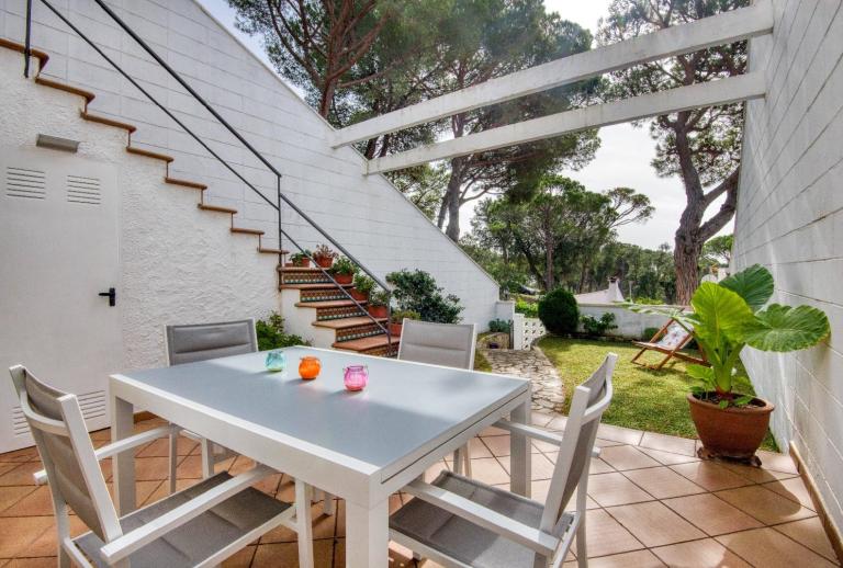 Nice terraced house with 2 bedrooms, terrace and garden  Playa de Aro
